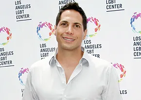 1410200325joe francis 206