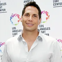 1410200325joe francis 206