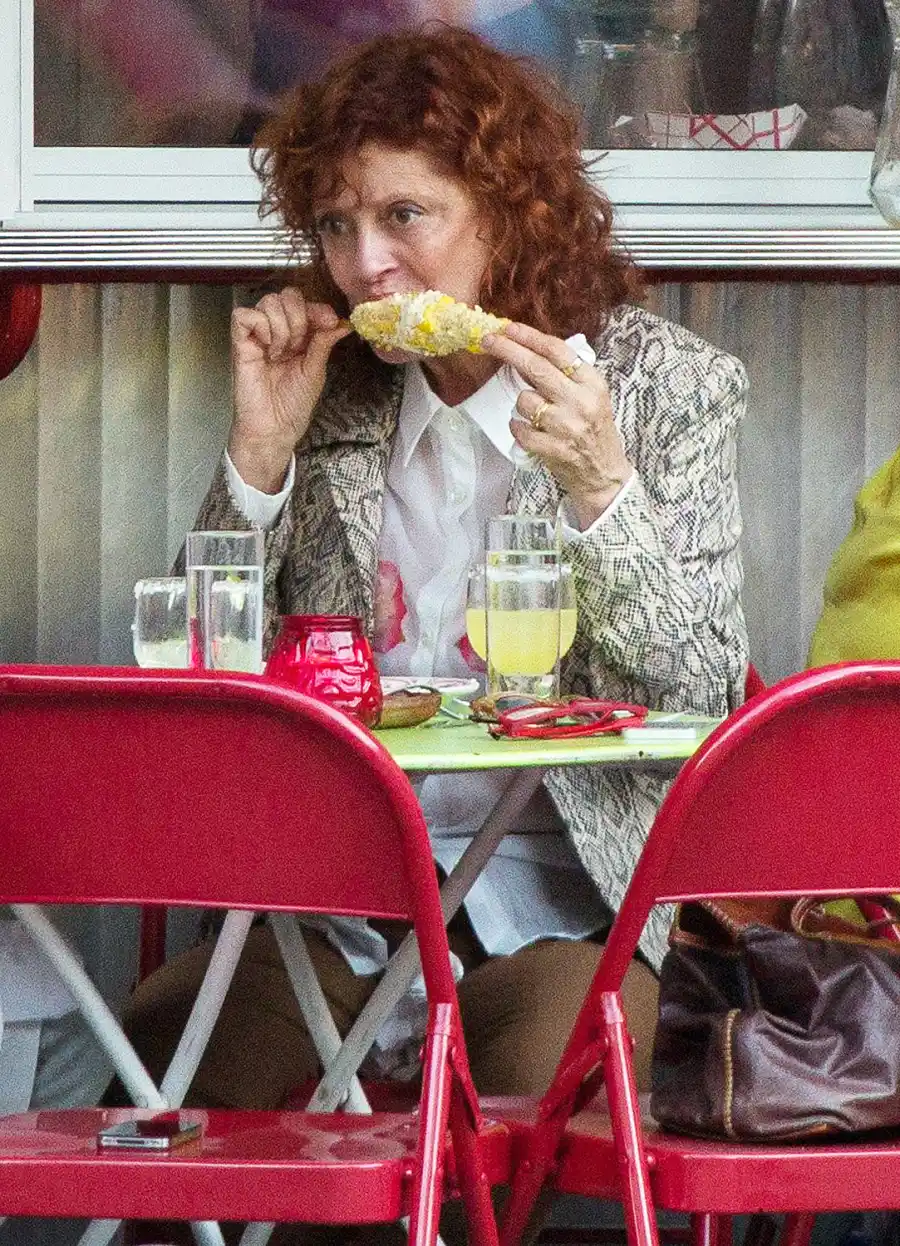 1410806068_susan sarandon zoom