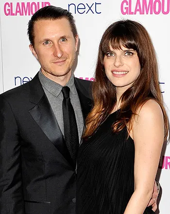 1410898390_lake bell scott campbell baby 441