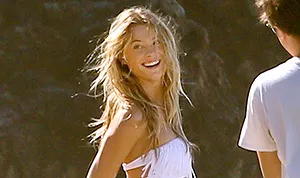 1411149254_behati prinsloo bikini 300