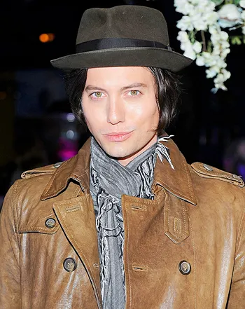 1411151012_jackson rathbone 350