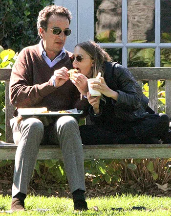 1411395906_mary kate olsen olivier sarkozy 441