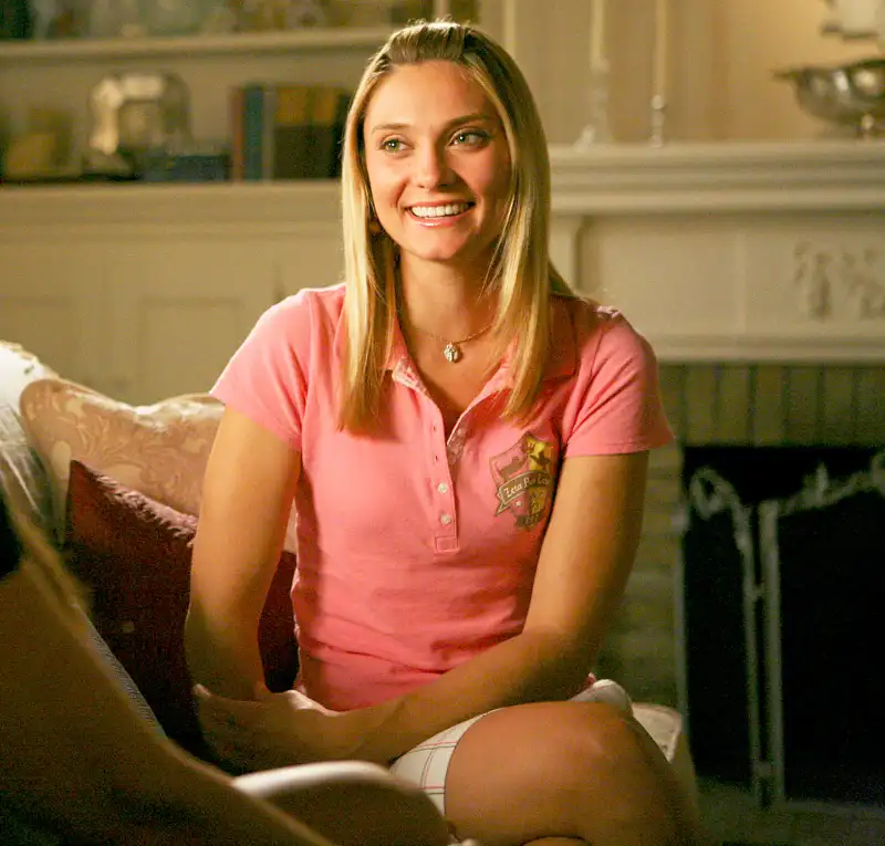 1412062194_spencer grammer greek zoom