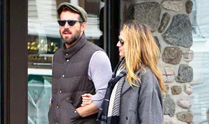 1412615384_ryan reynolds blake lively 300