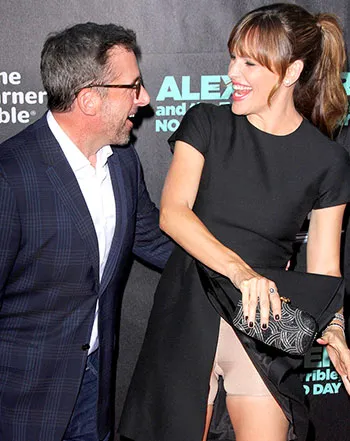 1412689379_jennifer garner steve carell 441