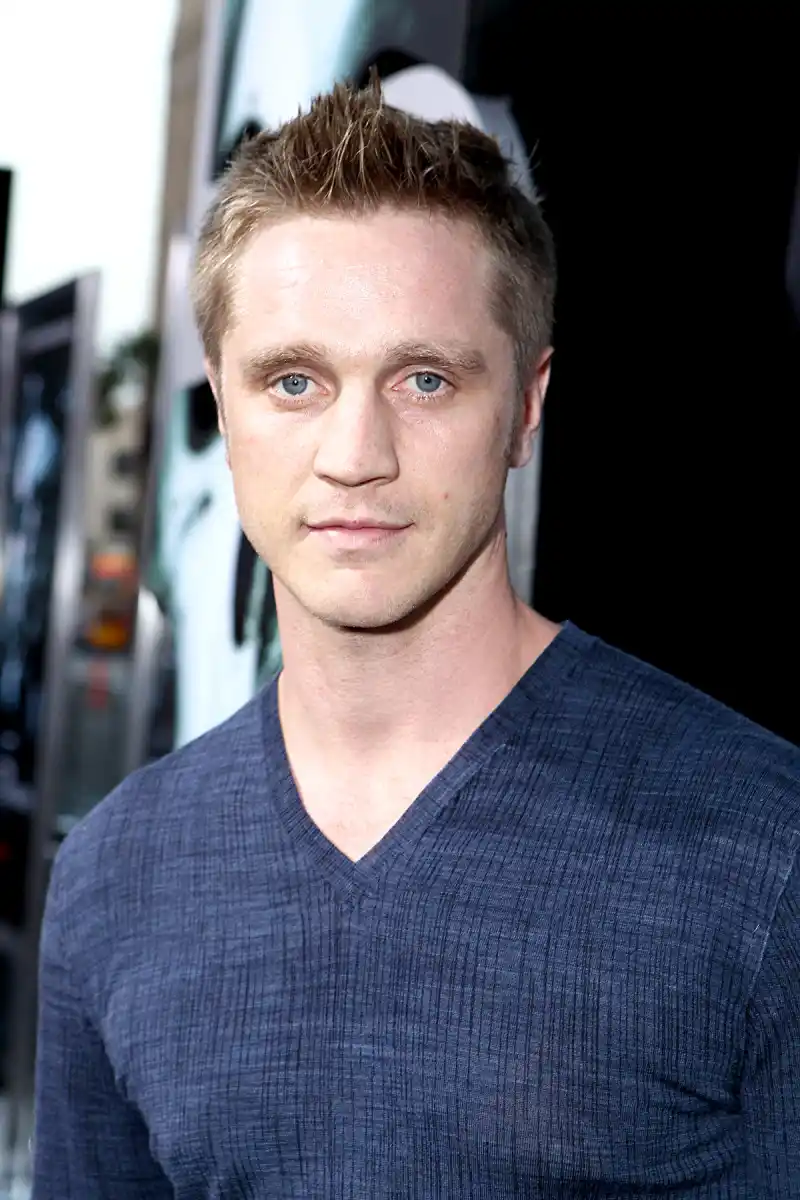 1412788923_devon sawa zoom