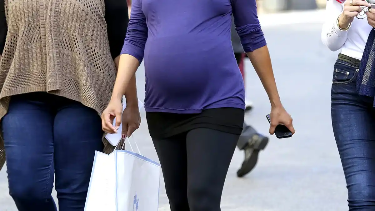 Zoe Saldana shops at Pottery Barn Kids at The Grove on Oct. 22, 2104.