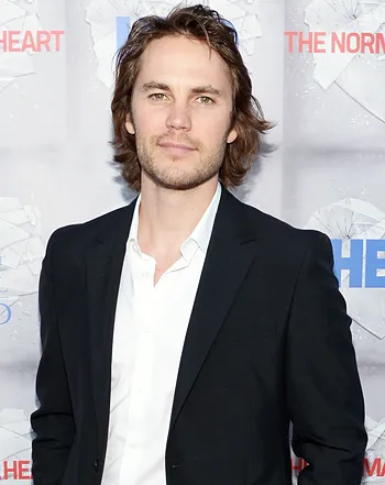 1414593367_taylor kitsch 441