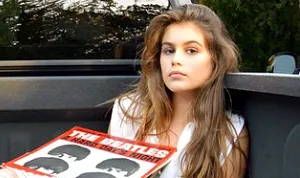 1414693787_cindy crawford kids 300