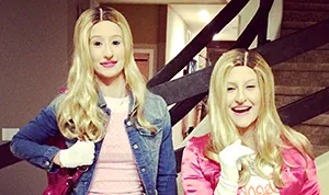 1414849626_iggy azalea halloween 300