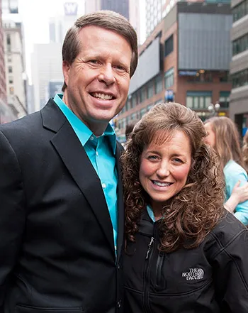 1415908065_jim bob michelle duggar 441