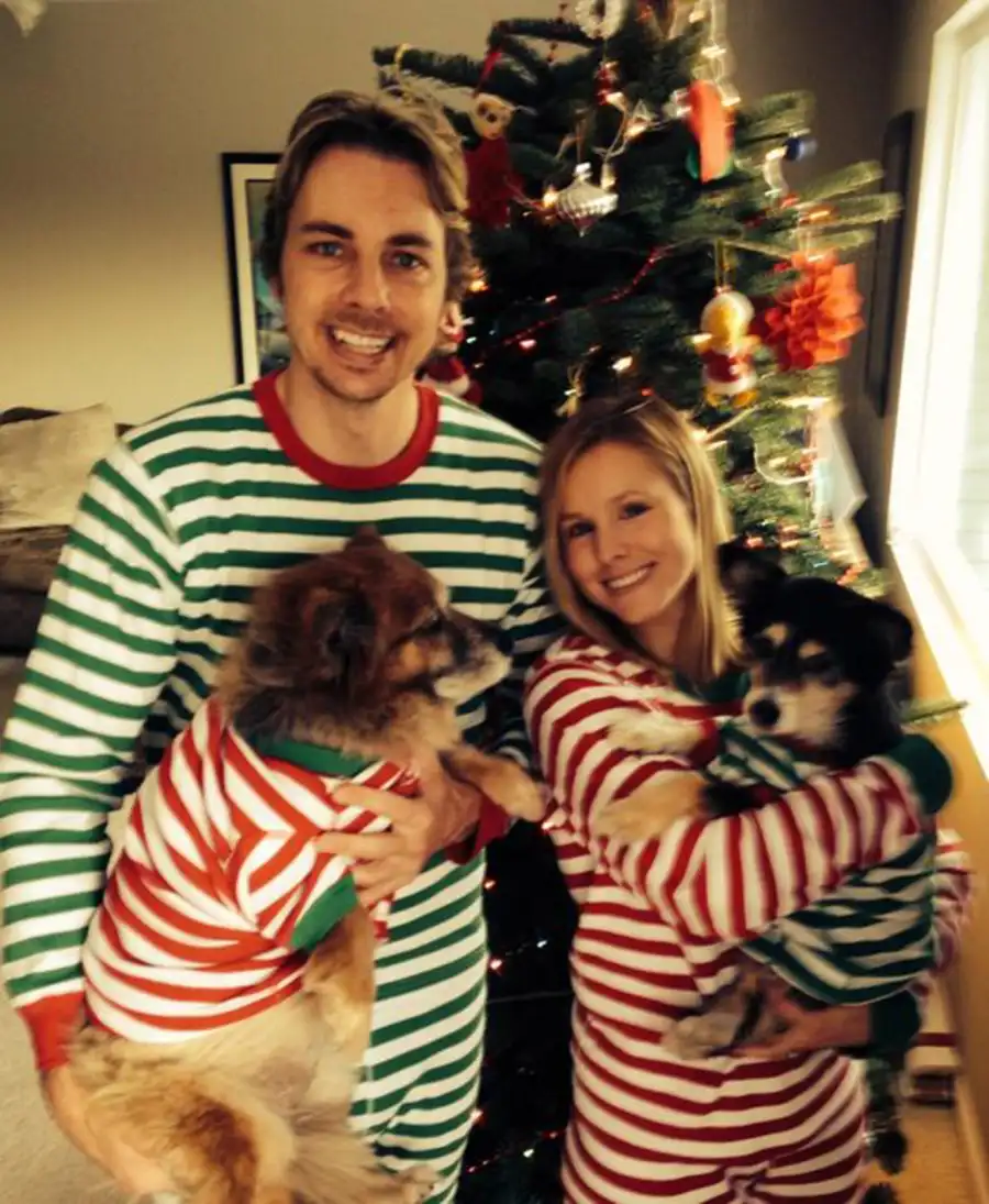 1418865009_dax shepard kristen bell christmas pj zoom