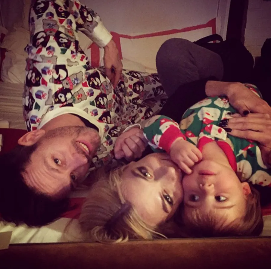 1418865053_jaime king celebrity pj 2 zoom