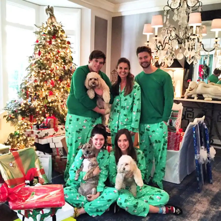 1420500554_maria shriver family christmas pj zoom