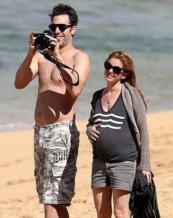 1420653143_isla fisher sasha baron cohen 441