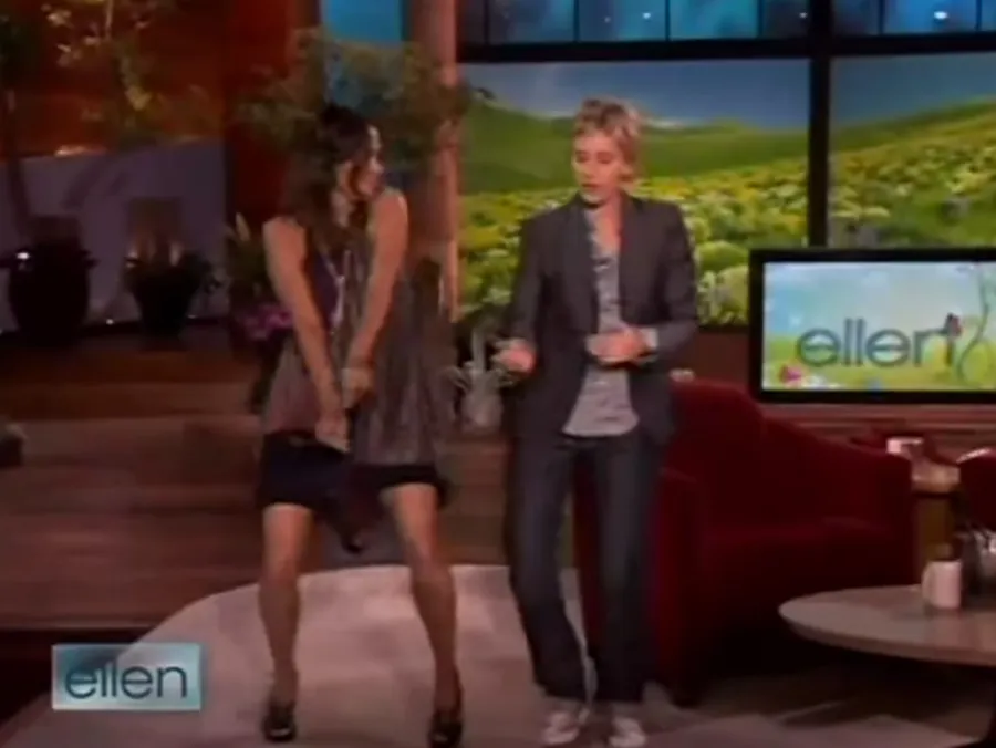 1422302962_halle berry ellen zoom