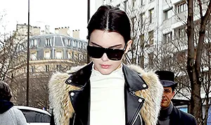 1422457940_kendall jenner 300