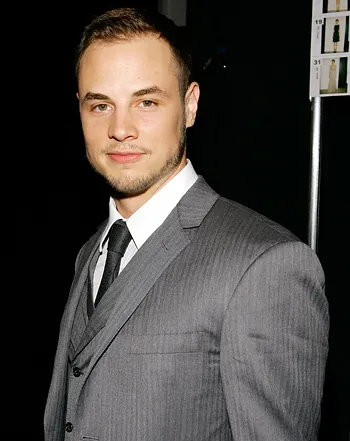 1422641501_dean sheremet 441