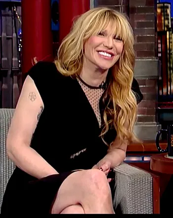 1423678022_courtney love 441