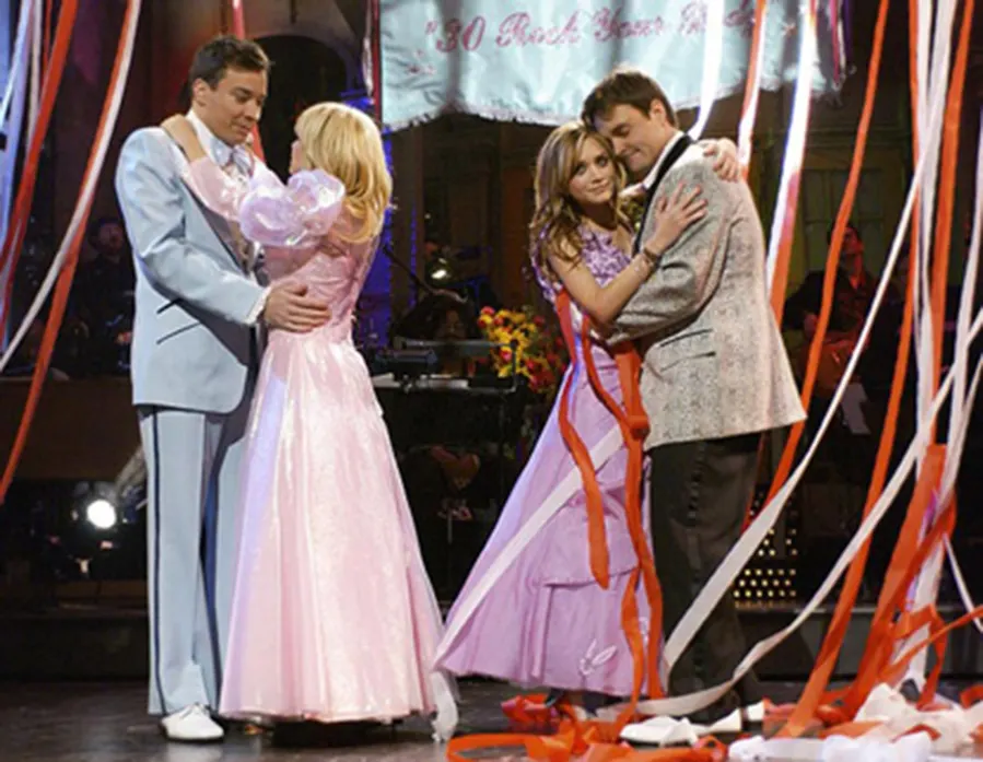 1423794189_mary kate_ashley_olsen_snl zoom