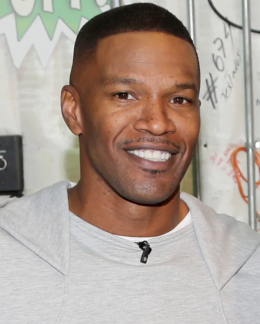 1423854972_jamie foxx zoom