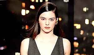 1424187981_kendall jenner dkny 300