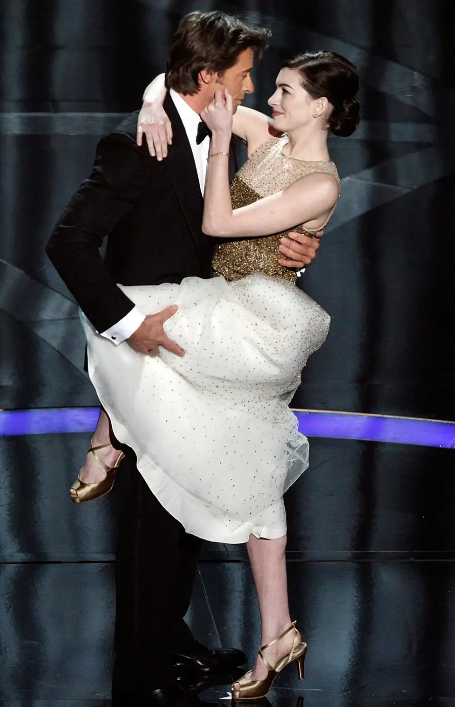 1424211930_hugh jackman anne hathaway zoom