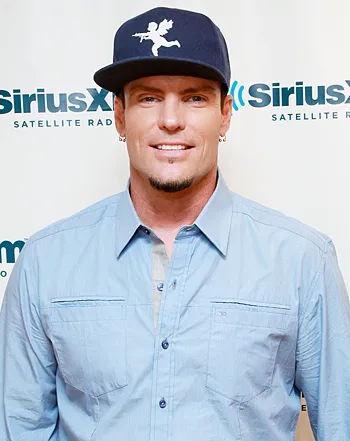 1424295238_vanilla ice 441