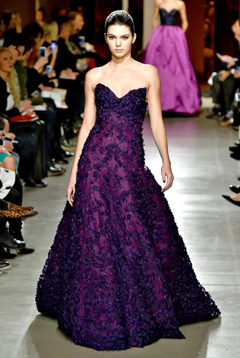 1424805530_kendall jenner oscar de la renta zoom