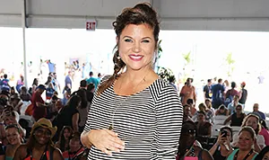 1424980125_tiffani theissen 178