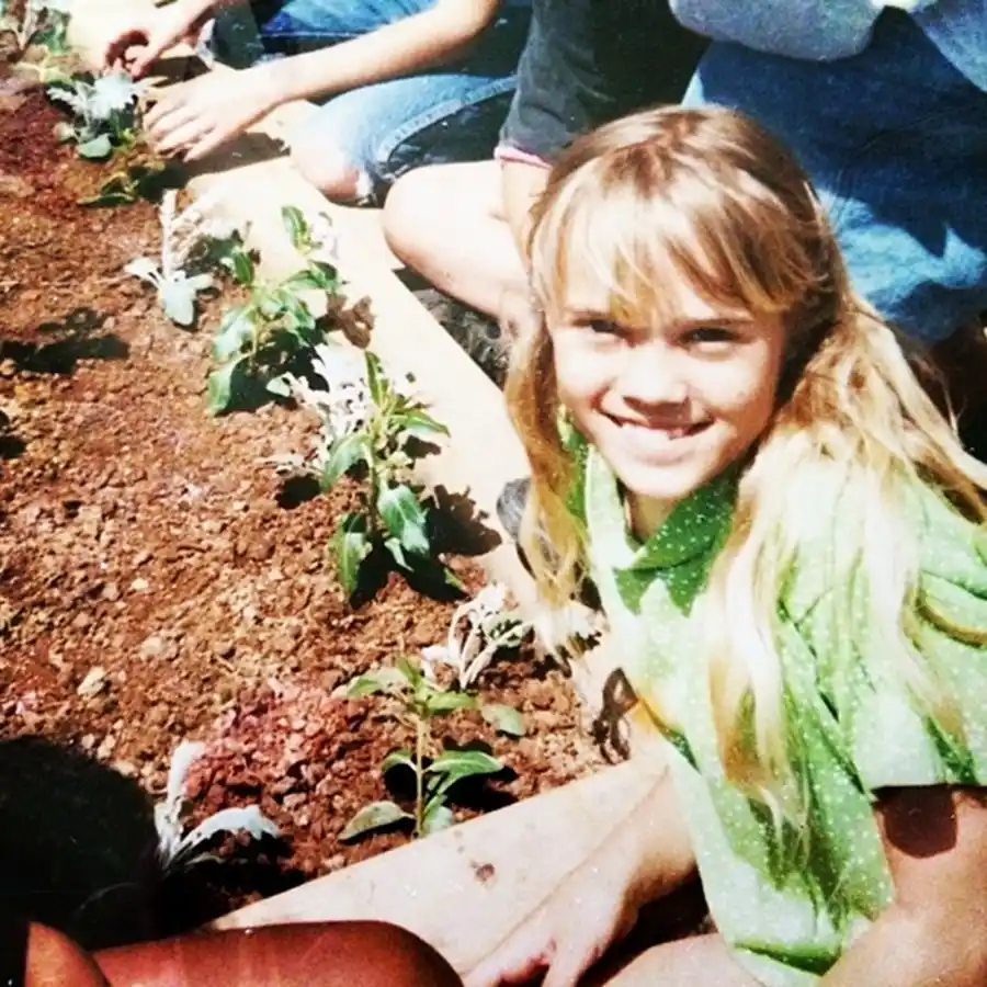 1424983685_carrie underwood tbt zoom 8deebaa6 418a 4cbf b8b1 093c17e790ea