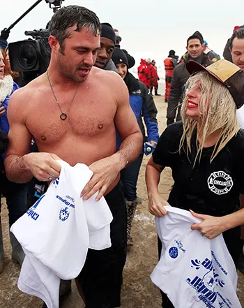 1425229508_taylor kinney lady gaga_3