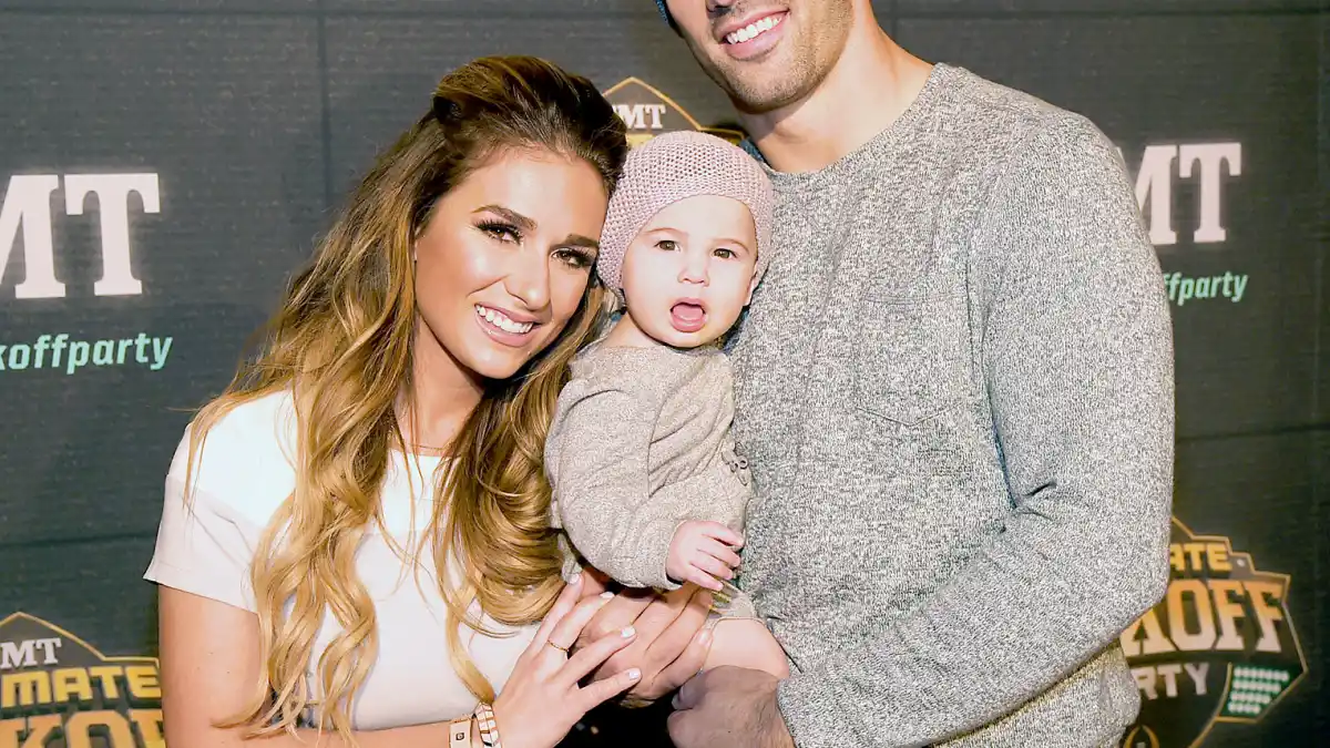 Jessie James Decker, Eric Decker and their daughter Vivianne
