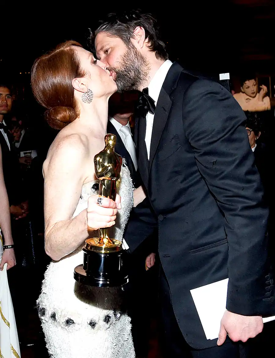 1425415721_464205592_julianne moore bart freundlich zoom