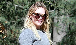 1425495324_hilary duff 300