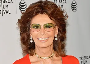 1425517677sophia loren 206