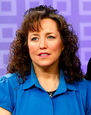1426081344_michelle duggar 441
