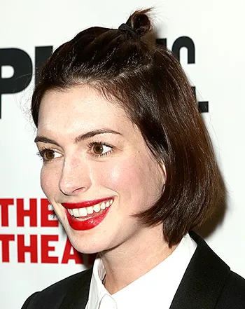 1426085295_anne hathaway colin farrell man bun 350