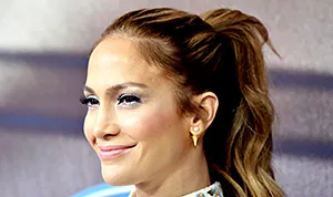1426172199_jennifer lopez makeup 300