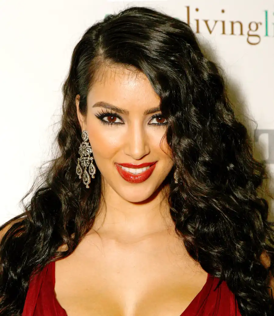 1427317702_kim kardashian 2007 zoom