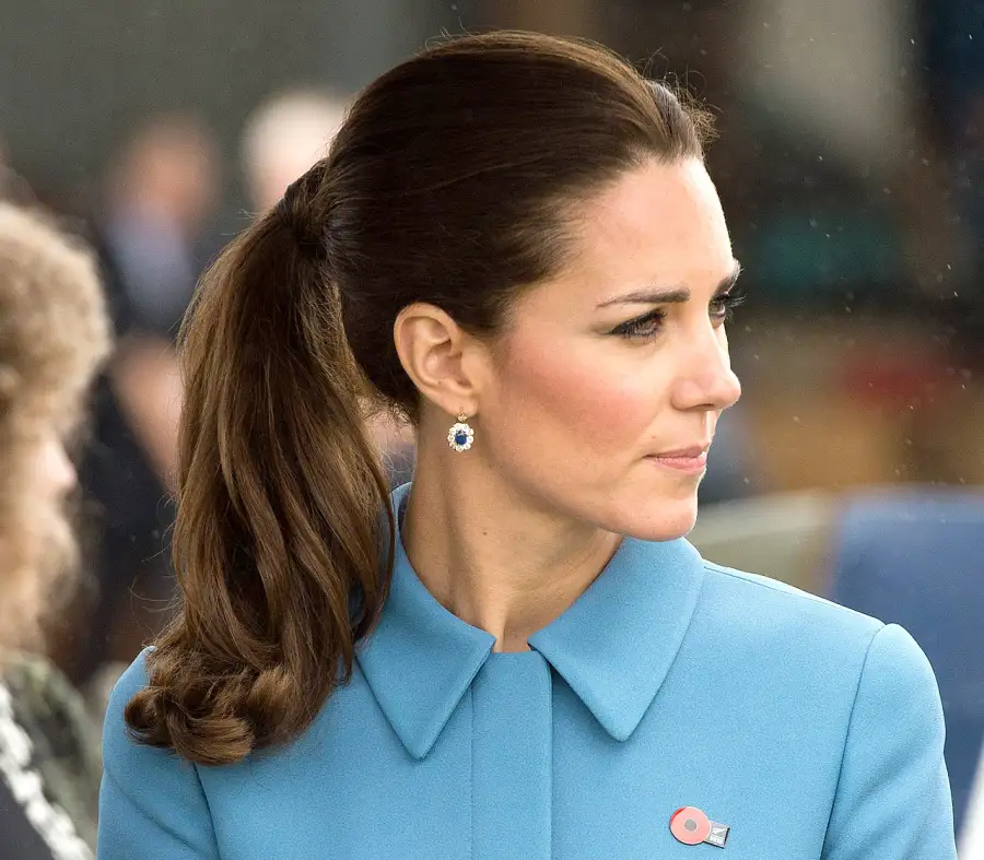 1427899537_kate middleton mid ponytail zoom