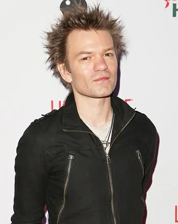 1428437999_deryck whibley 441