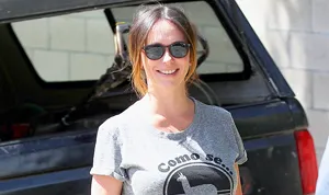 1428696347_ffn_hewitt_jenn_gwin_exc_04_jennifer love hewitt 300