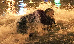 1428934505_kanye in pool 178