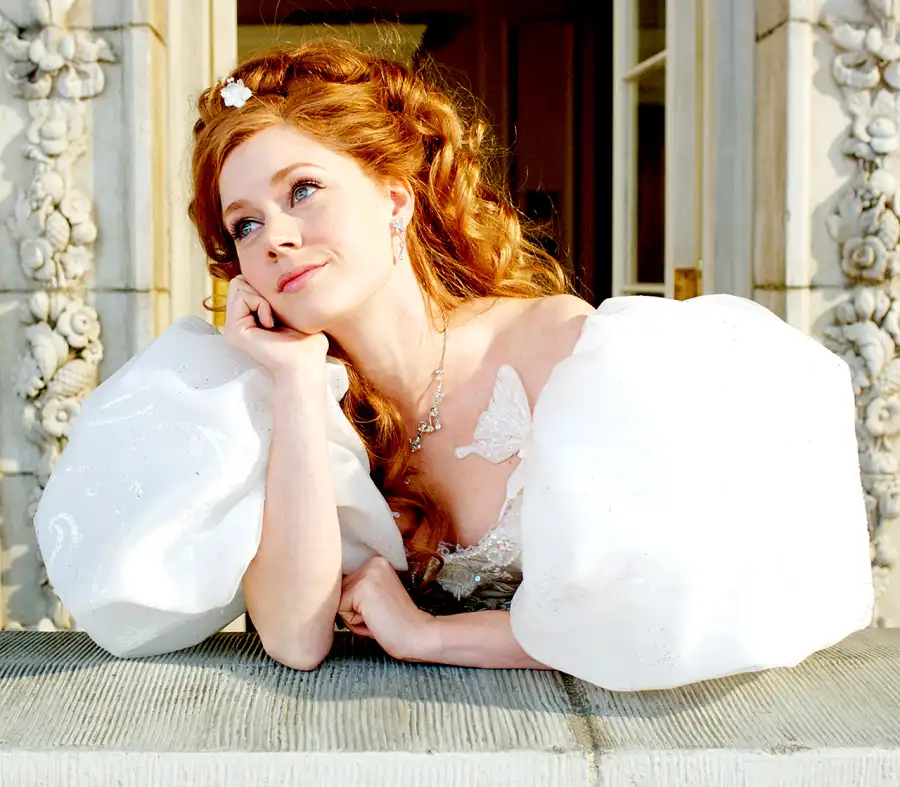 1429172741_mcdench_ec005_h_amy adams enchanted zoom