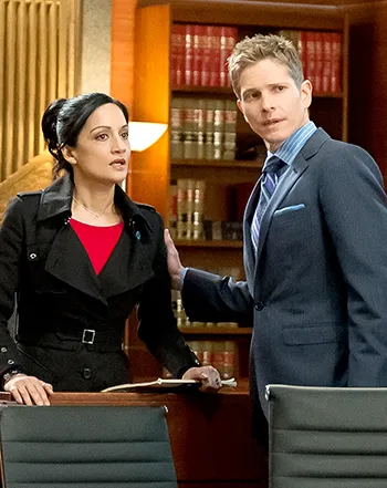 1431376259_matt czuchry and archie panjabi 441