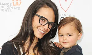 1431551579_jordana brewster julian 178