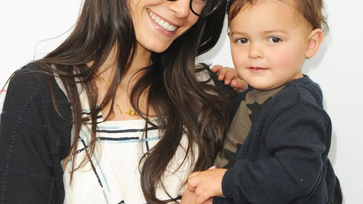 Jordana Brewster and Julian