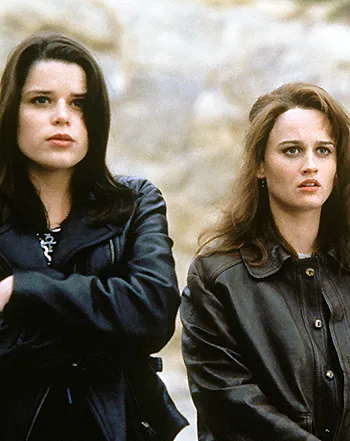 1431617104_neve campbell robin tunney 441